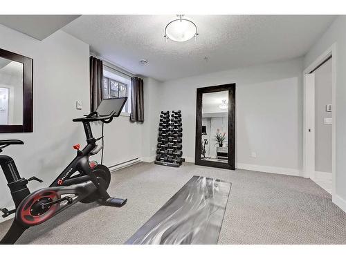 12-11 Scarpe Drive Sw, Calgary, AB - Indoor Photo Showing Garage