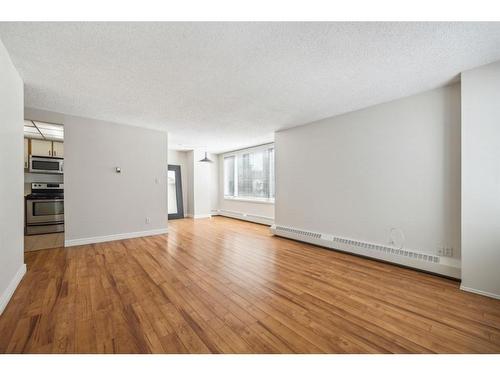 210-310 8 Street Sw, Calgary, AB - Indoor