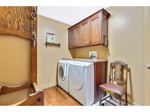 501 High Park Boulevard Nw, High River, AB - Indoor Photo Showing Laundry Room