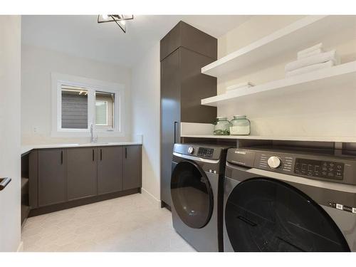 468 Discovery Place Sw, Calgary, AB - Indoor Photo Showing Laundry Room