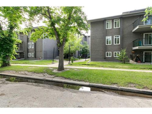 209-819 4A Street Ne, Calgary, AB - Outdoor