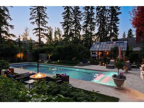 930 Prospect Avenue Sw, Calgary, AB - Outdoor With In Ground Pool With Backyard