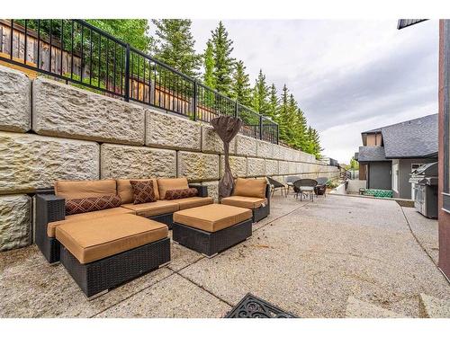 36 Rockyvale Green Nw, Calgary, AB - Outdoor With Exterior