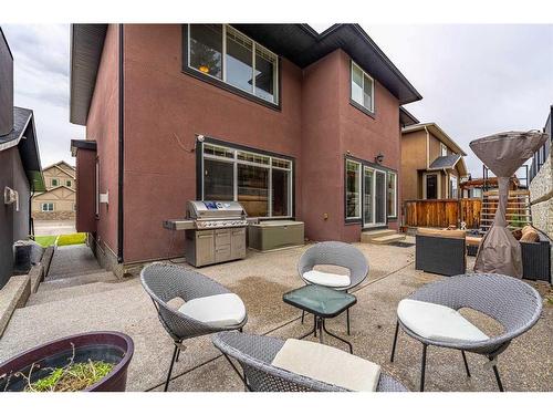 36 Rockyvale Green Nw, Calgary, AB - Outdoor