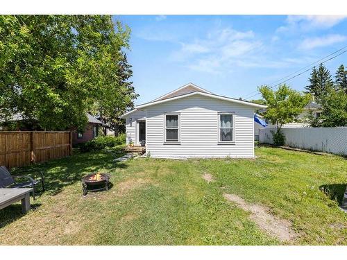 4729 48 Street, Olds, AB - Outdoor