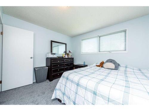 184 Whitaker Close Ne, Calgary, AB - Indoor Photo Showing Bedroom