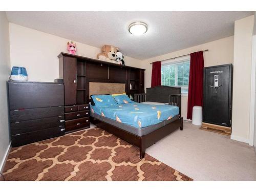 5217 Martin Crossing Drive Ne, Calgary, AB - Indoor Photo Showing Bedroom