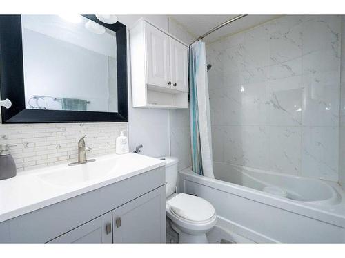 5217 Martin Crossing Drive Ne, Calgary, AB - Indoor Photo Showing Bathroom