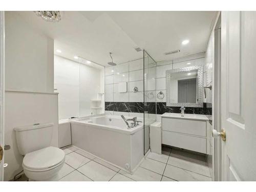 56 Erin Circle Se, Calgary, AB - Indoor Photo Showing Bathroom