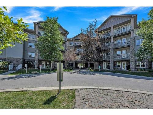 103-1414 17 Street Se, Calgary, AB - Outdoor With Facade