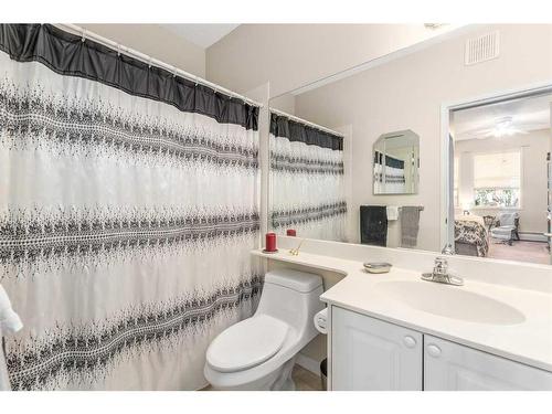 3102-14645 6 Street Sw, Calgary, AB - Indoor Photo Showing Bathroom