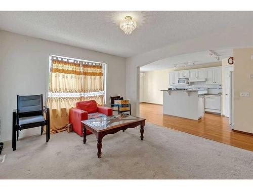 12739 Coventry Hills Way Ne, Calgary, AB - Indoor Photo Showing Living Room