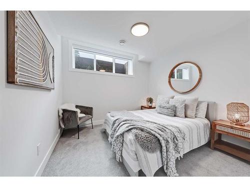 4635 82 Street Nw, Calgary, AB - Indoor Photo Showing Bedroom