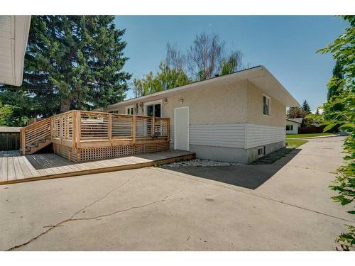 16 Hazelwood Crescent Sw, Calgary, AB - Outdoor With Exterior