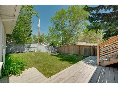 16 Hazelwood Crescent Sw, Calgary, AB - Outdoor With Deck Patio Veranda