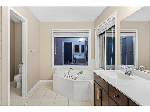 142 Silverado Bank Circle Sw, Calgary, AB - Indoor Photo Showing Bathroom