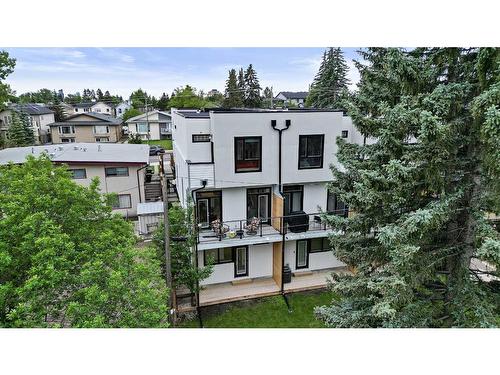 202-1616 24 Avenue Nw, Calgary, AB - Outdoor