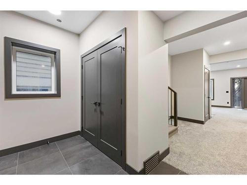 1514 22 Avenue Sw, Calgary, AB - Indoor Photo Showing Other Room