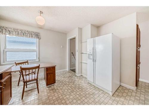 3 Maple Place Sw, Calgary, AB - Indoor