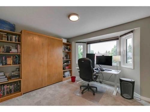 44 Christie Knoll Heights Sw, Calgary, AB - Indoor Photo Showing Office