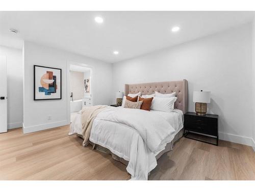 10404 Maplemont Road Se, Calgary, AB - Indoor Photo Showing Bedroom
