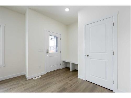 376 Heartland Way, Cochrane, AB - Indoor Photo Showing Other Room