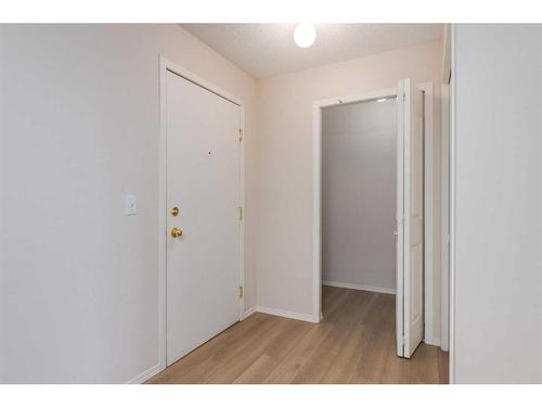 115-3000 Somervale Court Sw, Calgary, AB - Indoor Photo Showing Other Room