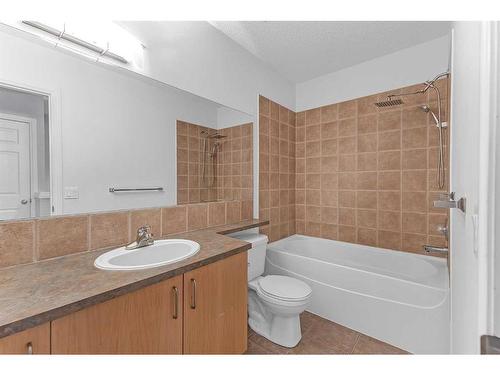 210-527 15 Avenue Sw, Calgary, AB - Indoor Photo Showing Bathroom