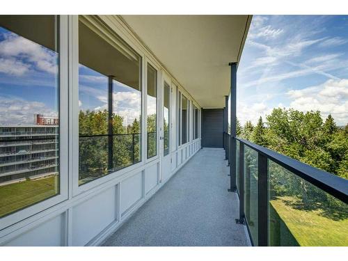705-3232 Rideau Place Sw, Calgary, AB - Outdoor With Exterior