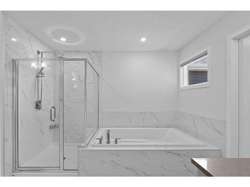 268 Seton Villas Se, Calgary, AB - Indoor Photo Showing Bathroom