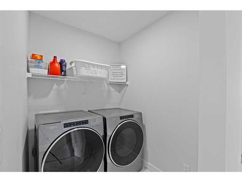 268 Seton Villas Se, Calgary, AB - Indoor Photo Showing Laundry Room