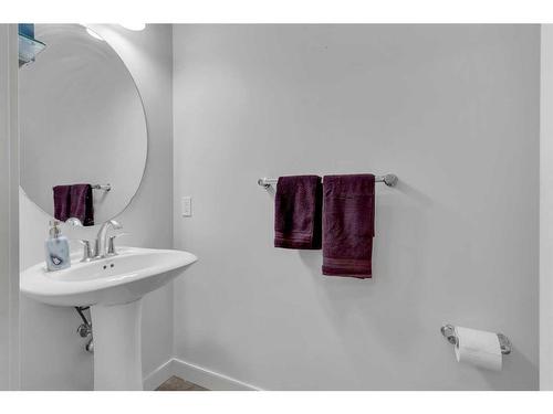 34 Sage Berry Way Nw, Calgary, AB - Indoor Photo Showing Bathroom