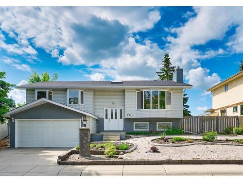 6711 Silverview Drive Nw, Calgary, AB - Outdoor With Facade