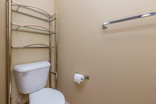 509 Mckenzie Towne Drive Se, Calgary, AB - Indoor Photo Showing Bathroom