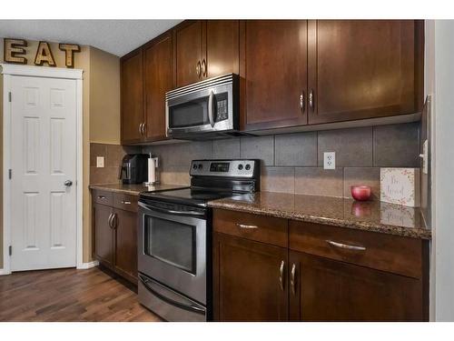 70 Country Village Gate Ne, Calgary, AB - Indoor Photo Showing Kitchen