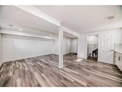 6226 Beaver Dam Way Ne, Calgary, AB - Indoor Photo Showing Other Room