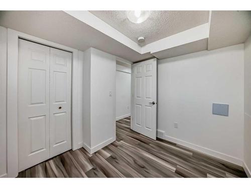 6226 Beaver Dam Way Ne, Calgary, AB - Indoor Photo Showing Other Room