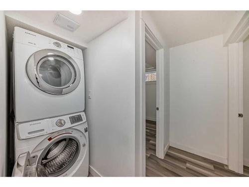 6226 Beaver Dam Way Ne, Calgary, AB - Indoor Photo Showing Laundry Room