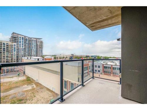 1001-8880 Horton Road Sw, Calgary, AB - Outdoor With Balcony