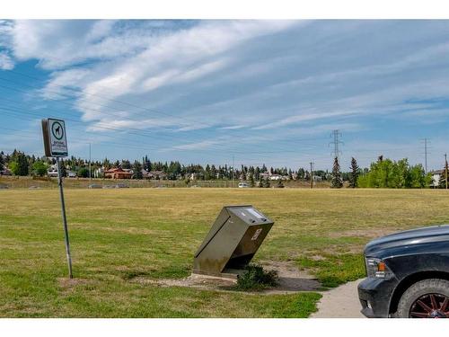 5111 32 Avenue Sw, Calgary, AB - Outdoor With View