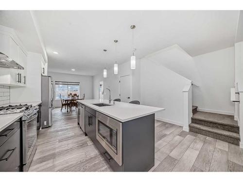 37 Legacy Glen Point Se, Calgary, AB - Indoor Photo Showing Kitchen With Upgraded Kitchen