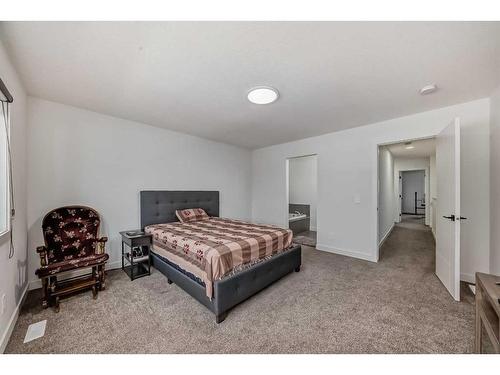 37 Legacy Glen Point Se, Calgary, AB - Indoor Photo Showing Bedroom