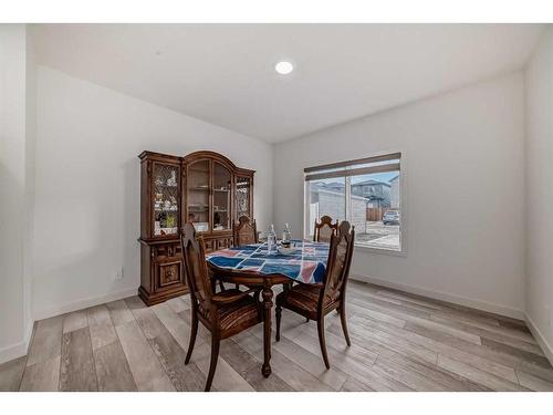 37 Legacy Glen Point Se, Calgary, AB - Indoor Photo Showing Dining Room