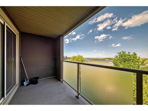 1733-1700 Edenwold Heights Nw, Calgary, AB - Outdoor With Balcony With View With Exterior