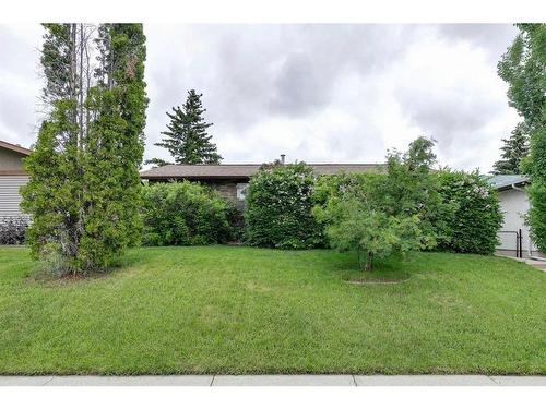 347 Maddock Crescent Ne, Calgary, AB - Outdoor