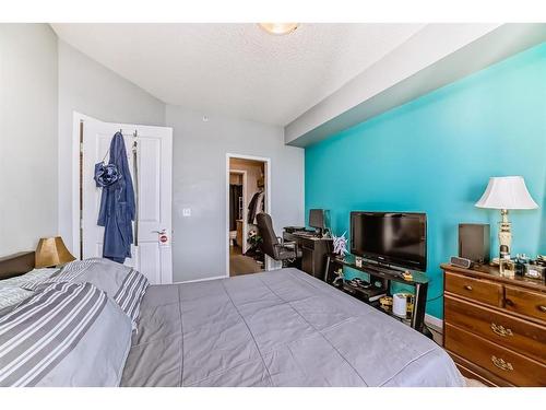 1414-1140 Taradale Drive Ne, Calgary, AB - Indoor Photo Showing Bedroom