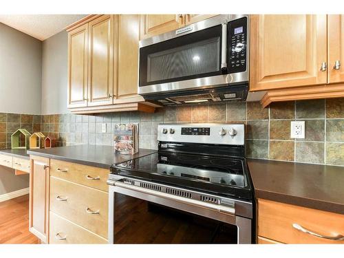 753 Auburn Bay Boulevard Se, Calgary, AB - Indoor Photo Showing Kitchen