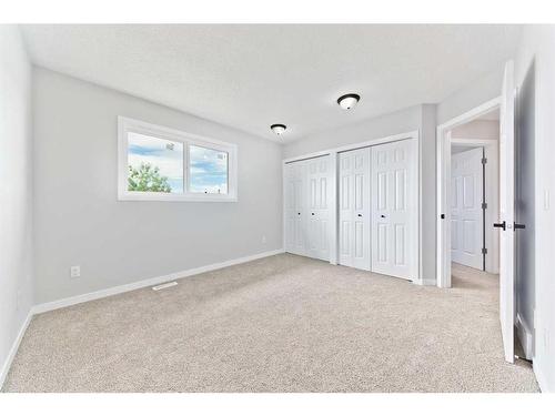 27 Erin Meadows Court Se, Calgary, AB - Indoor Photo Showing Other Room