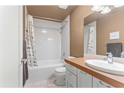 224 Clearwater Way, Rural Rocky View County, AB - Indoor Photo Showing Bathroom