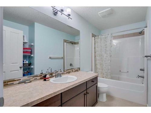 85 Aspenshire Crescent Sw, Calgary, AB - Indoor Photo Showing Bathroom